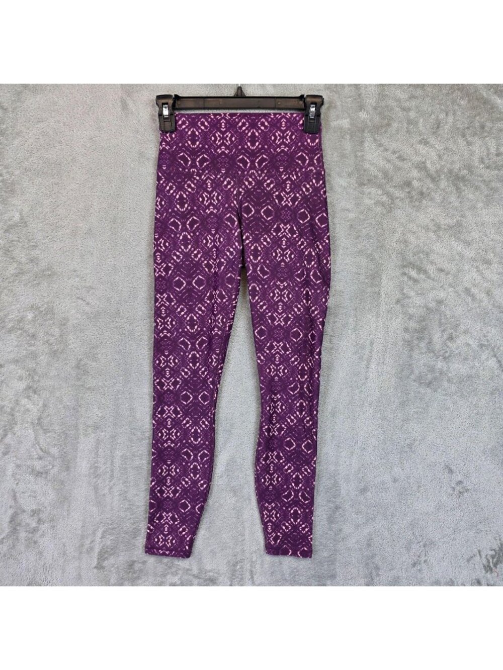 Fabletics Leggings Womens XXS Purple Geometric Mid Rise Ankle Stretch Knit